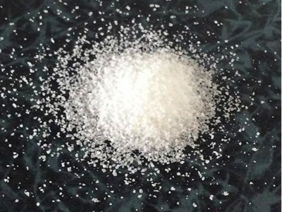 聚丙烯酰胺溶液保存時間短，遵循“即配即用”原則